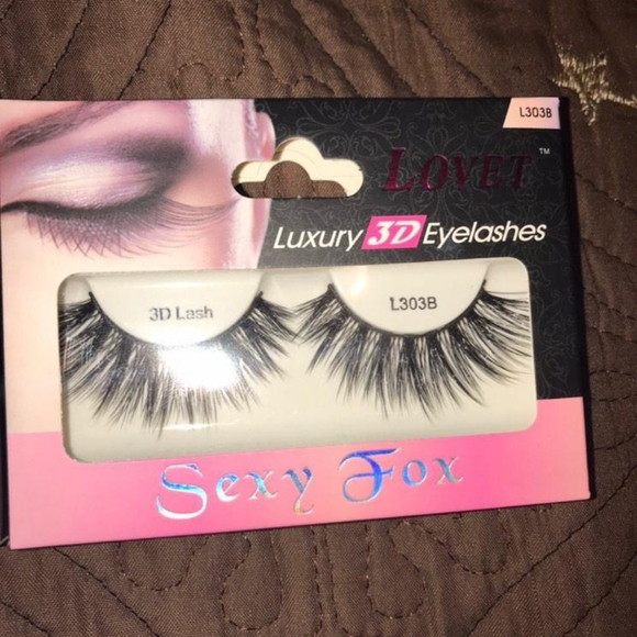 Eyelashes - Picture 2 of 10